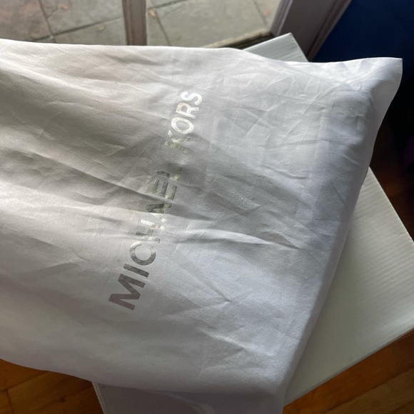 Purse - Picture 8 of 9